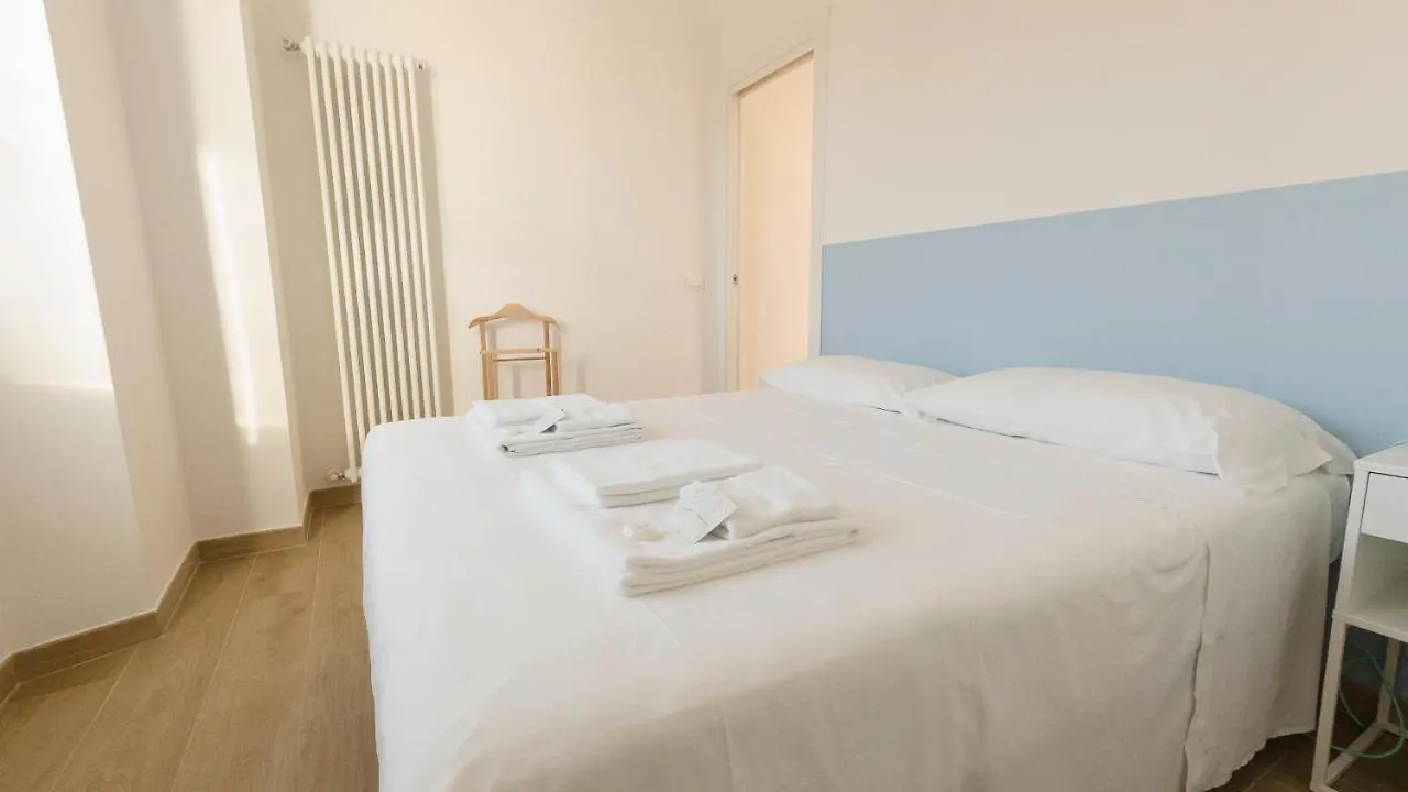 Noliday Riviera Sea View Luxury Apartment