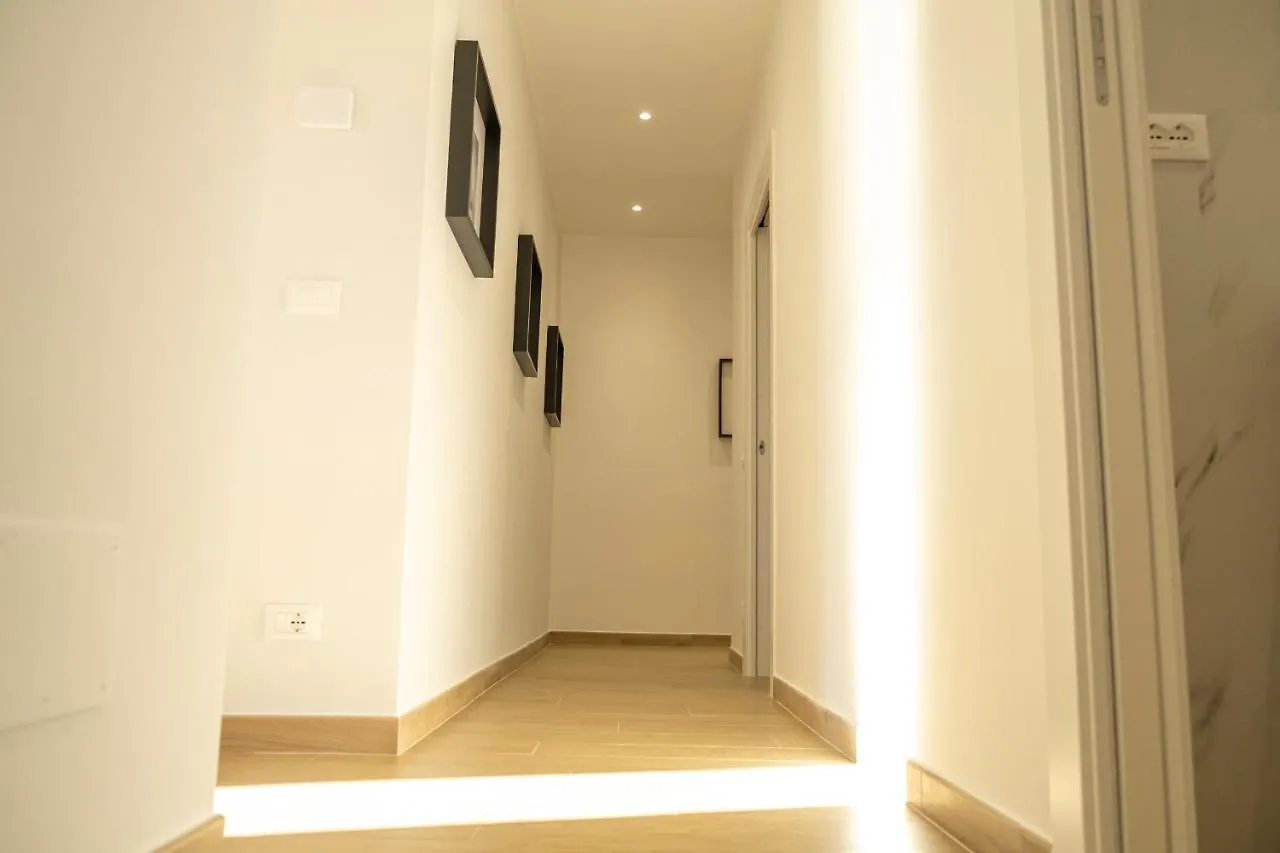 Noliday Riviera Sea View Luxury Apartment