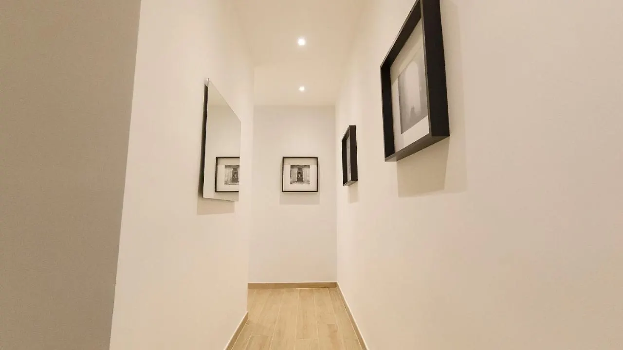 Noliday Riviera Sea View Luxury Apartment